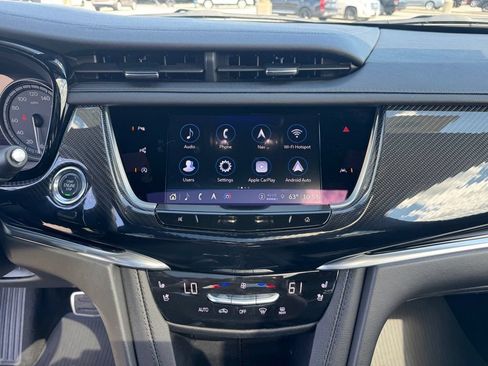 Certified 2024 Cadillac XT6 Sport w/ Technology Package AWD/4WD image 20