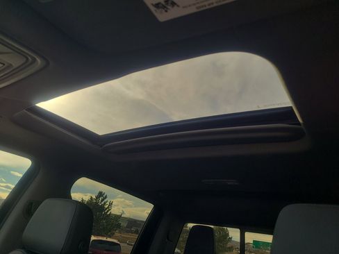 Used 2020 Chevrolet Silverado 1500 LT Trail Boss image 33