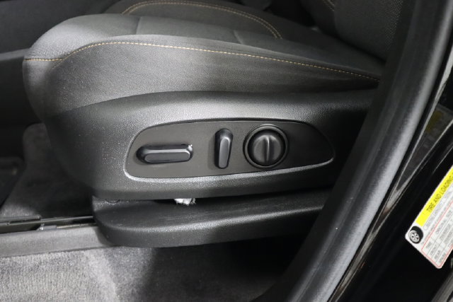 Used 2020 Chevrolet Traverse LT AWD/4WD image 35