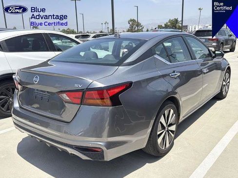 Used 2022 Nissan Altima 2.5 SV FWD image 18