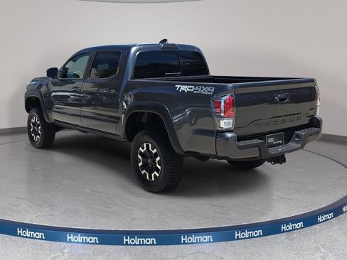 Used 2021 Toyota Tacoma TRD Off-Road w/ Technology Package AWD/4WD image 8