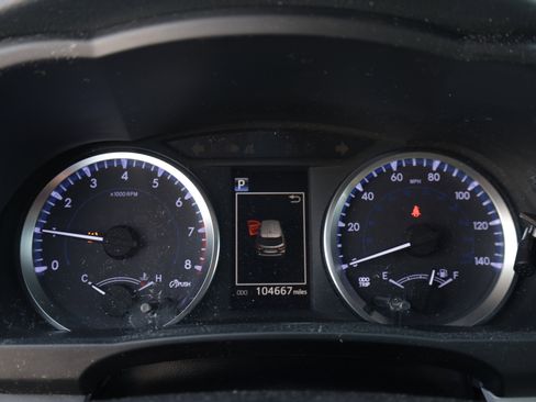 Used 2018 Toyota Highlander Plus image 24