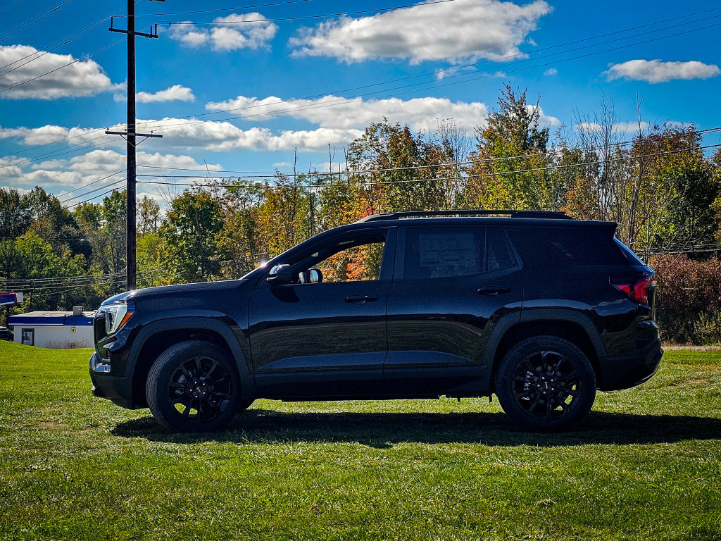New 2027 GMC Terrain Elevation w/ Elevation Premium Package AWD/4WD image 4