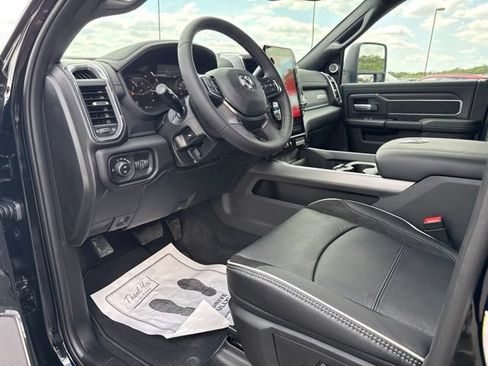 New 2026 RAM 3500 Laramie AWD/4WD image 29