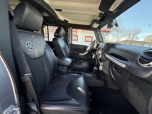 Used 2014 Jeep Wrangler Unlimited Sport image 22