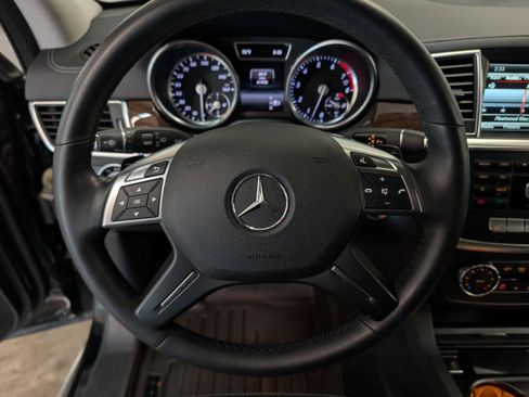 Used 2014 Mercedes-Benz GL 450 4MATIC image 20