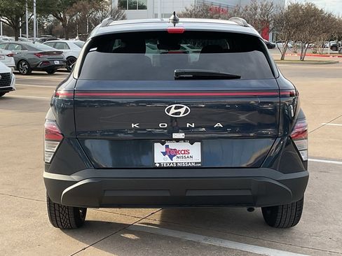 Used 2025 Hyundai Kona SEL image 6