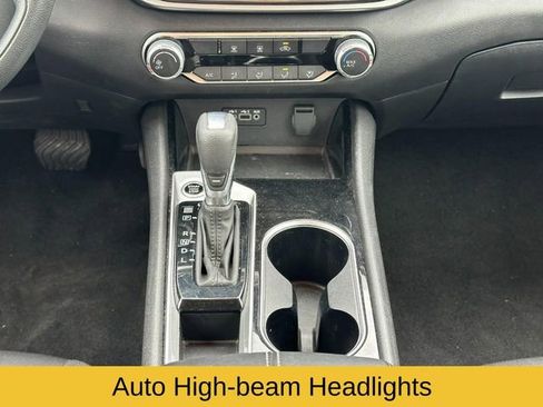 Used 2024 Nissan Altima 2.5 SV image 17