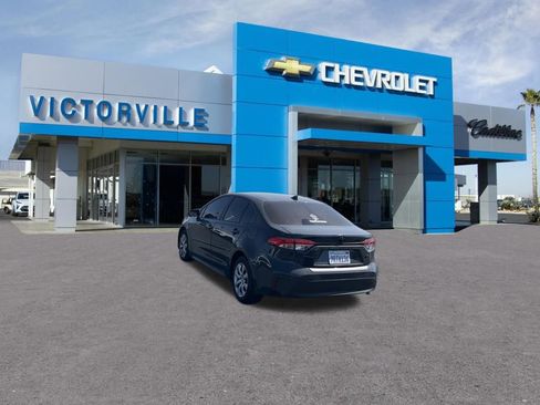 Used 2025 Toyota Corolla LE FWD image 5