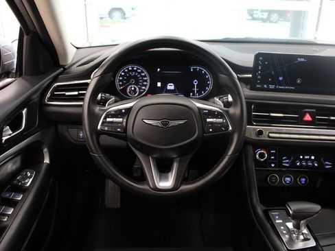 Used 2025 Genesis G70 2.5T RWD image 19