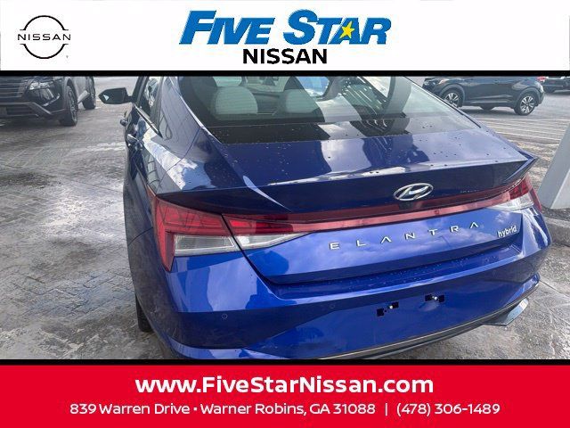 Used 2023 Hyundai Elantra Limited FWD image 12