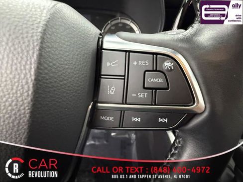 Used 2021 Toyota Highlander LE image 22