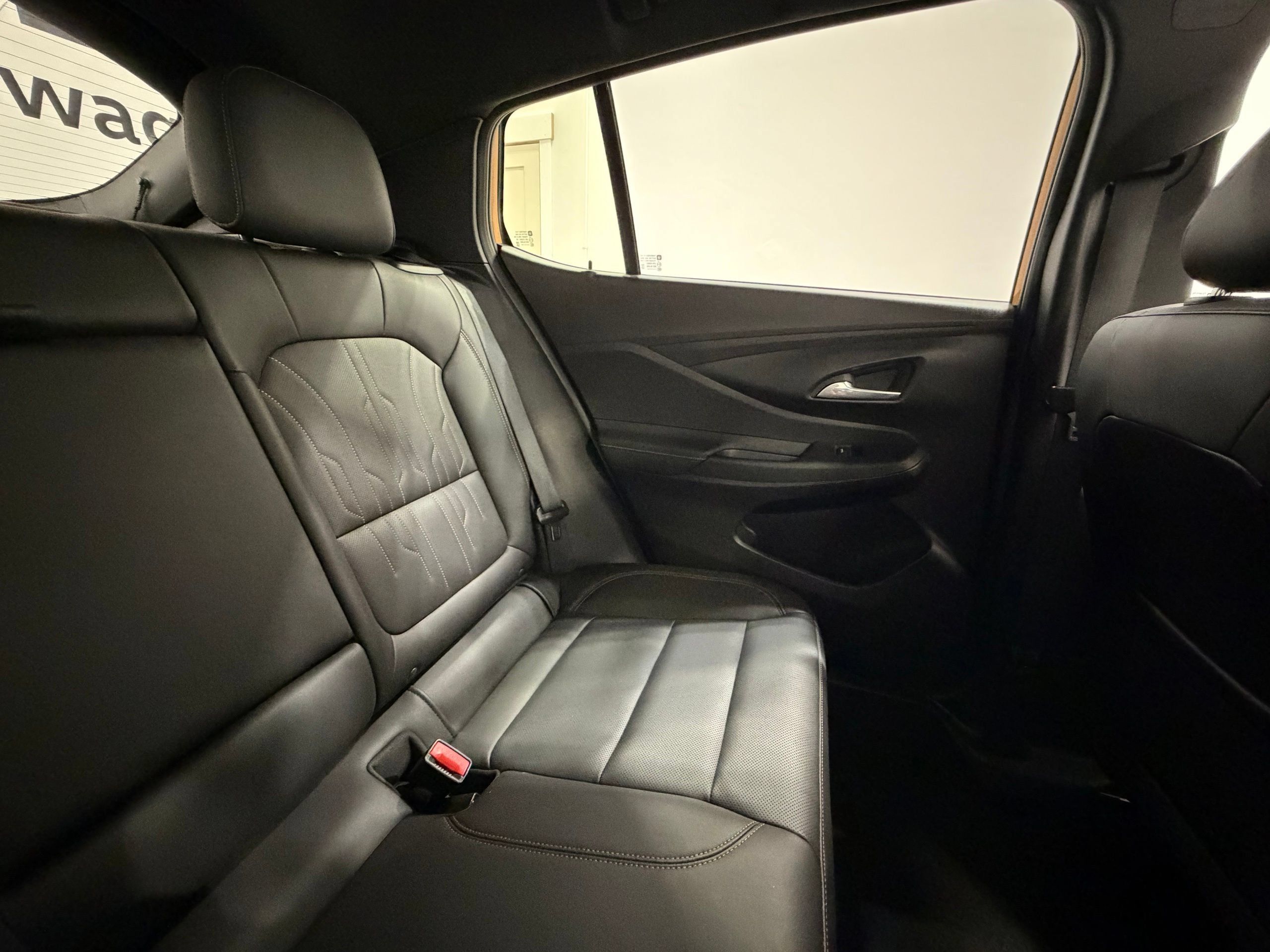 Used 2025 Buick Envista Avenir FWD image 35