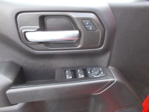 Used 2021 Chevrolet Silverado 1500 Custom RWD image 29