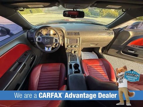 Used 2014 Dodge Challenger SXT RWD image 40