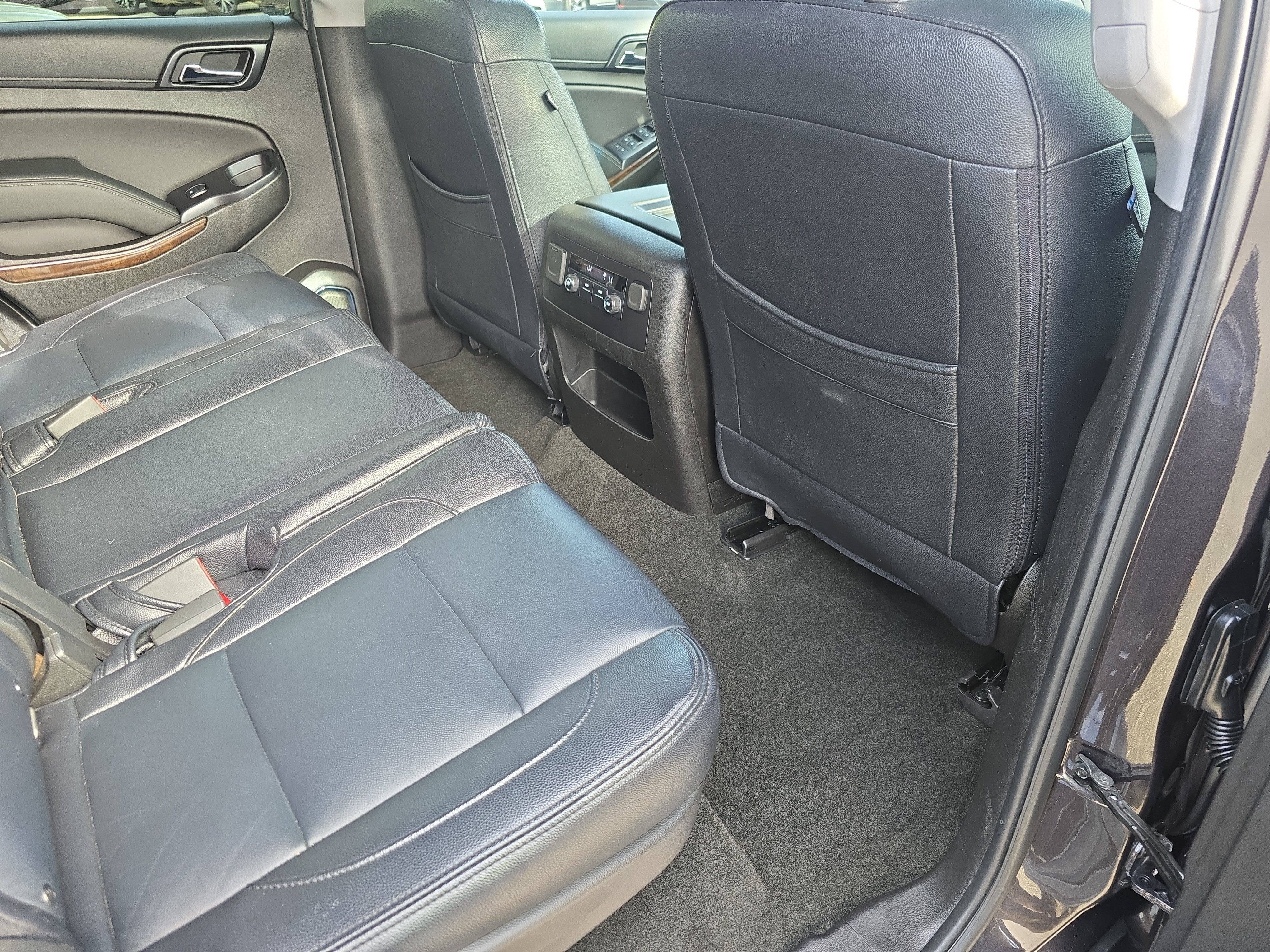 Used 2018 Chevrolet Tahoe LS w/ Enhanced Driver Alert Package RWD image 11
