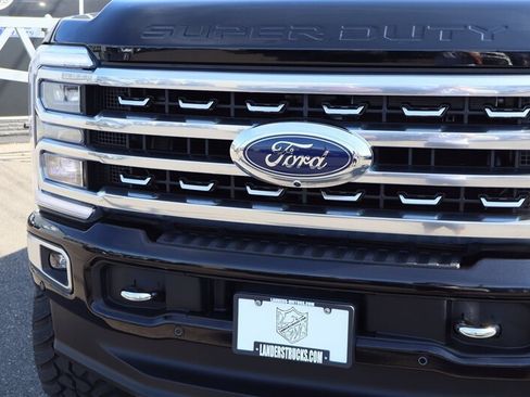 Used 2024 Ford F350 Platinum AWD/4WD image 9
