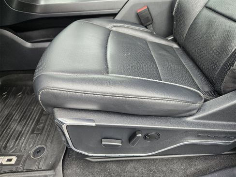 Used 2024 Ford F150 Lariat w/ FX4 Off-Road Package image 22