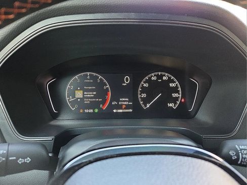 Used 2025 Honda Pilot TrailSport image 23