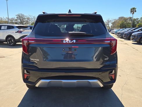 New 2026 Kia Seltos S image 7