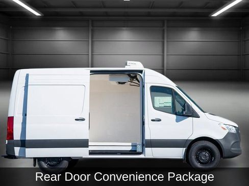 Used 2024 Mercedes-Benz Sprinter 144 Cargo image 8