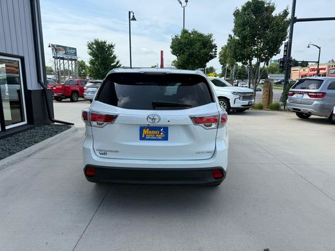 Used 2015 Toyota Highlander XLE AWD/4WD image 5