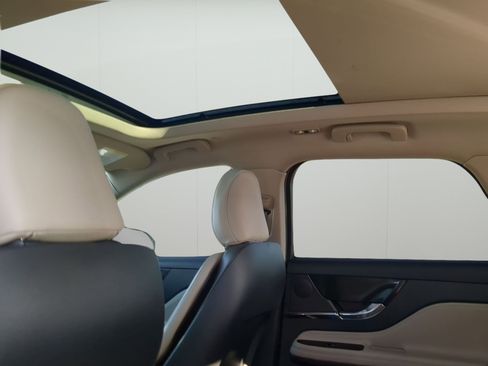 New 2026 Lincoln Corsair Premiere FWD image 20