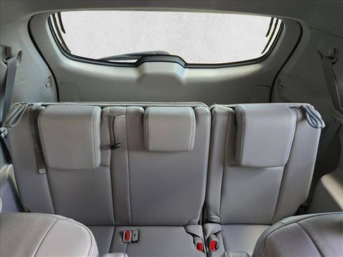 Used 2015 Toyota Highlander XLE FWD image 18