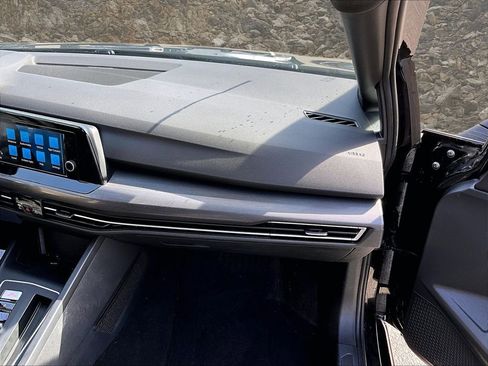 Used 2022 Volkswagen GTI S FWD image 15