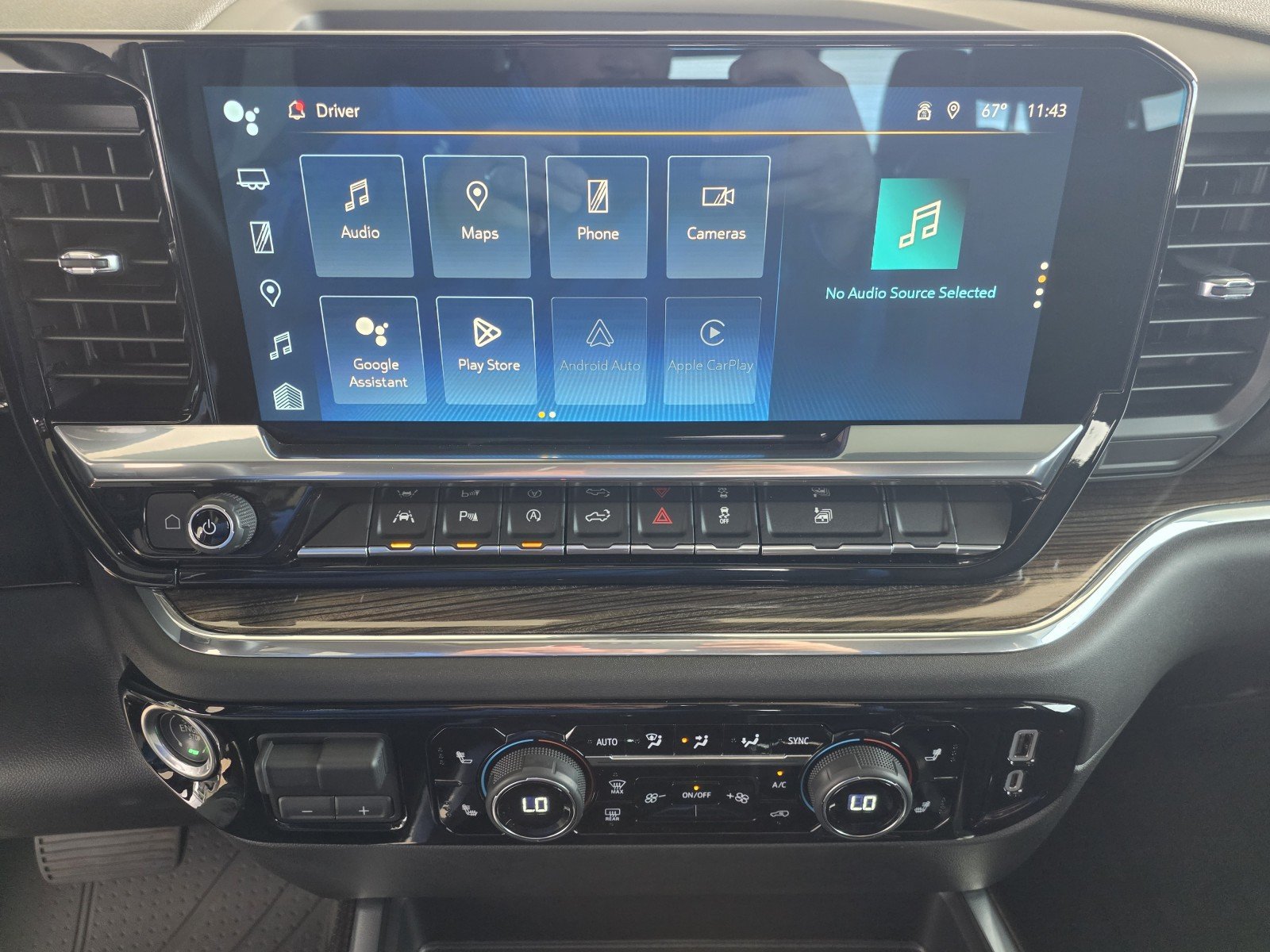 Used 2023 Chevrolet Silverado 1500 RST w/ Redline Edition AWD/4WD image 7