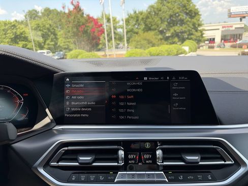 Used 2023 BMW X6 xDrive40i w/ Executive Package AWD/4WD image 24