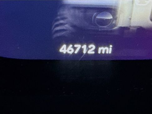 Used 2021 Jeep Gladiator Sport image 4