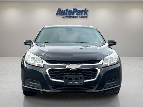 Used 2015 Chevrolet Malibu LT image 2