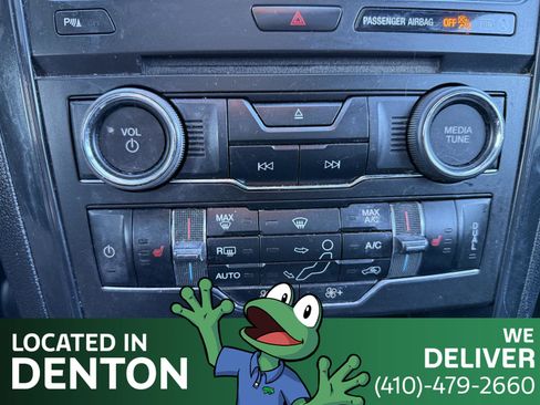 Used 2017 Ford Explorer XLT w/ Equipment Group 202A image 17