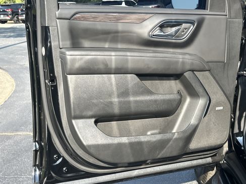 Certified 2024 Chevrolet Tahoe LT w/ LT Signature Plus Package RWD image 10