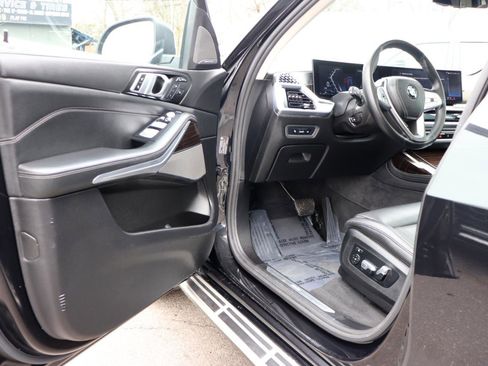 Used 2025 BMW X7 xDrive40i image 10