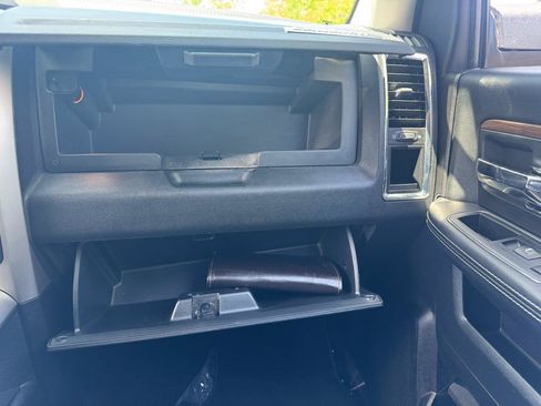 Used 2016 RAM 1500 Laramie w/ Convenience Group AWD/4WD image 17