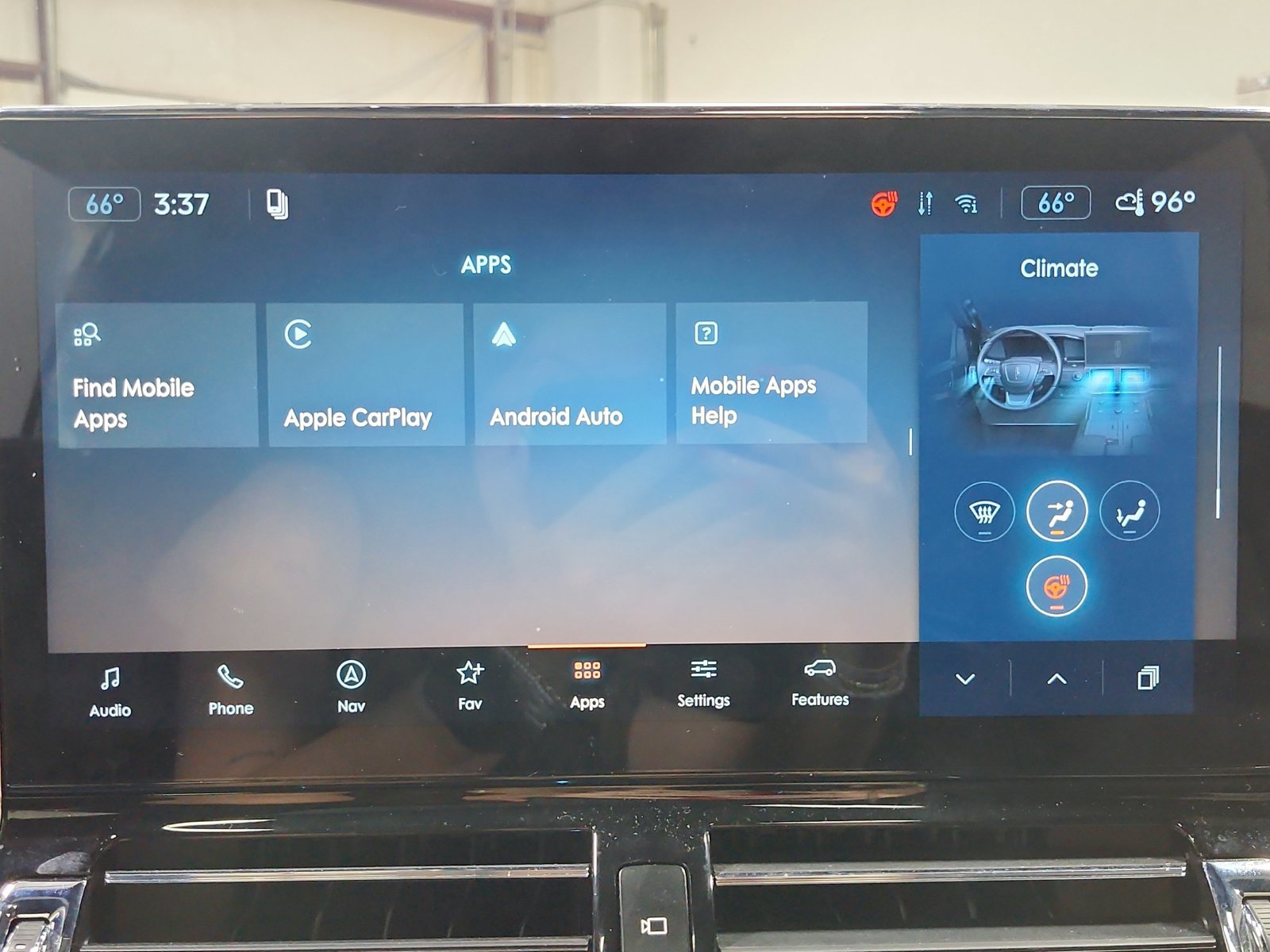 Used 2023 Lincoln Navigator Reserve AWD/4WD image 18