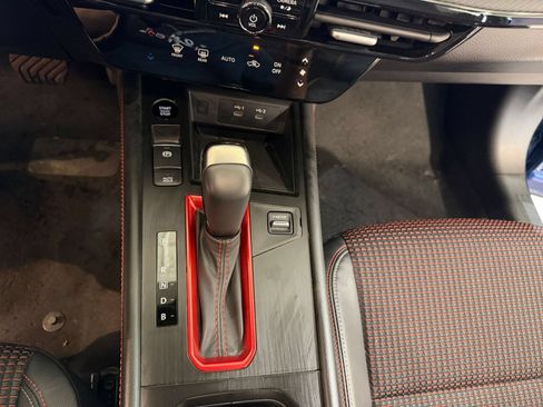 Used 2026 Nissan Kicks SR FWD image 40
