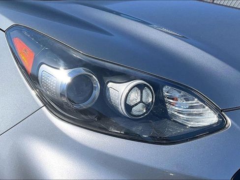 Used 2020 Kia Sportage LX image 24