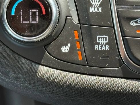 Used 2025 Chevrolet Malibu LT FWD image 27