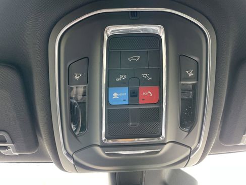 Used 2022 Jeep Grand Cherokee Trailhawk w/ Advanced Protech Group II image 33