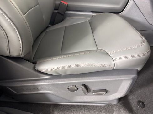 New 2025 Ford Expedition Active image 21