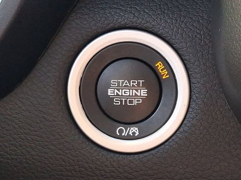 Used 2019 RAM 1500 Rebel AWD/4WD image 22