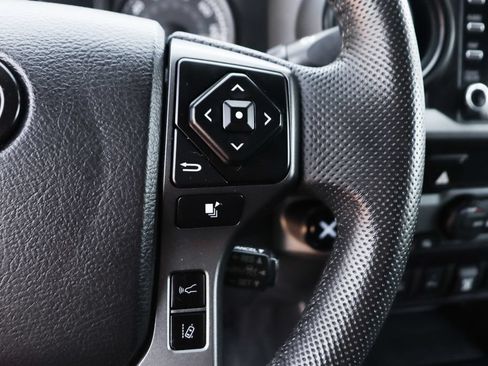 Used 2021 Toyota Tacoma TRD Off-Road w/ Technology Package AWD/4WD image 25