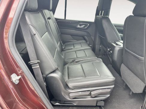 Used 2022 Chevrolet Tahoe LT w/ Luxury Package AWD/4WD image 14