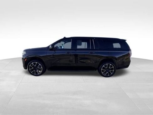 Used 2024 Chevrolet Suburban RST w/ Luxury Package image 3