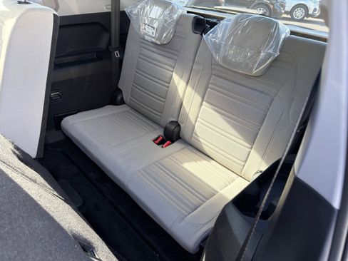 Used 2024 Volkswagen Tiguan S image 20