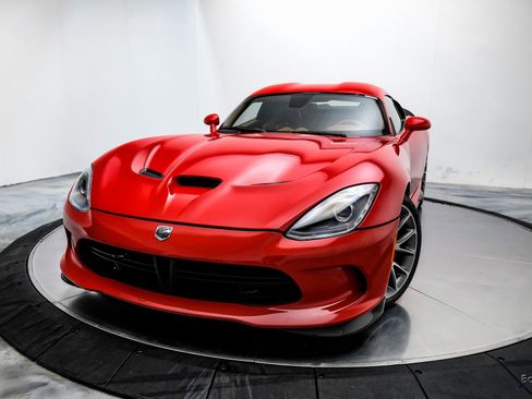 Used 2014 SRT Viper GTS w/ GTS Laguna Interior Package image 3