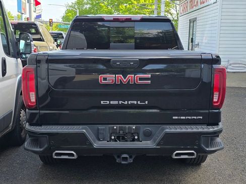 Used 2023 GMC Sierra 1500 Denali w/ Denali Reserve Package AWD/4WD image 4